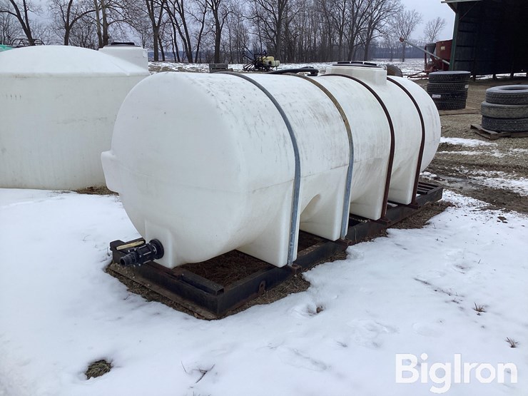 1,000-gallon-water/liquid-fertilizer-tank-on-stand-image-5