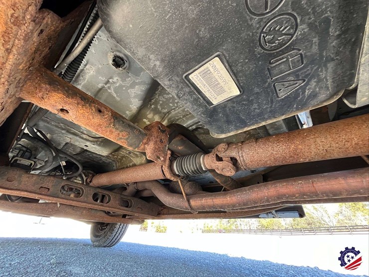 2010-chevrolet-silverado-s/a-service-truck-image-25