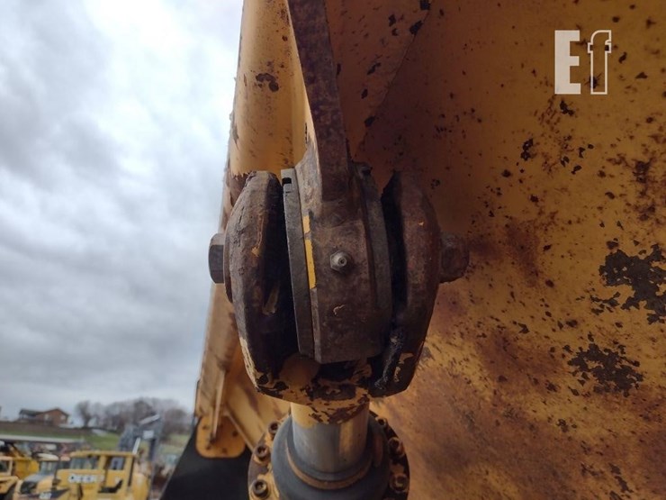 2001-volvo-a25c-image-31