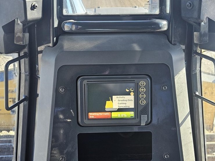 2020-deere-850l-wlt-image-39