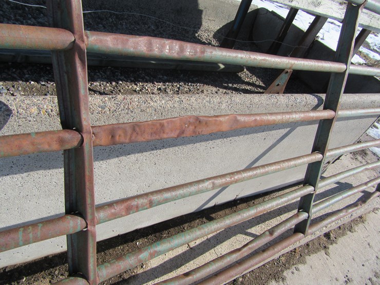 #8974-•-12'-green-gate-image-2