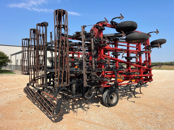 #t15435-•-2010-case-200-cultivator-image-11