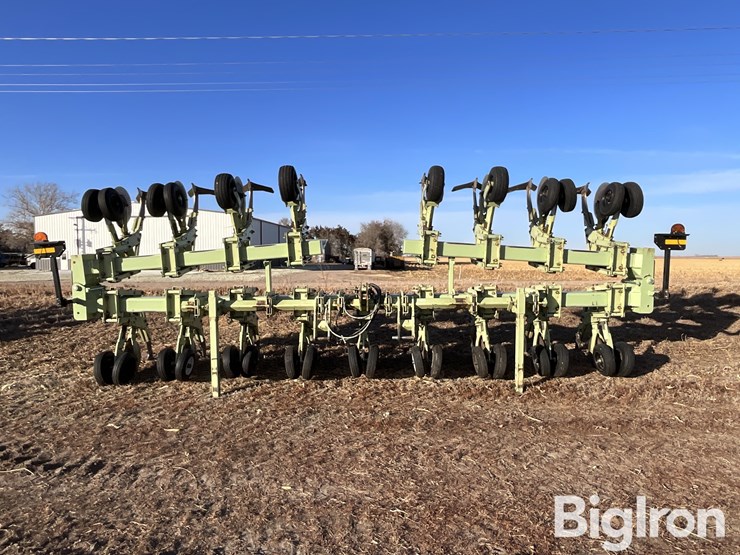 2012-orthman-16r30-cultivator-image-2