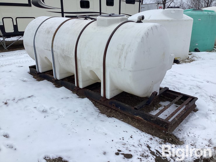 1,000-gallon-water/liquid-fertilizer-tank-on-stand-image-3