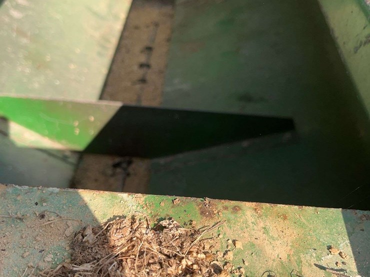 john-deere-750-image-11