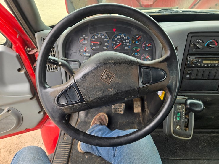 2007-international-durastar-4300-image-57