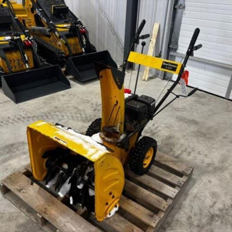 RATO 22 In. Snow Thrower