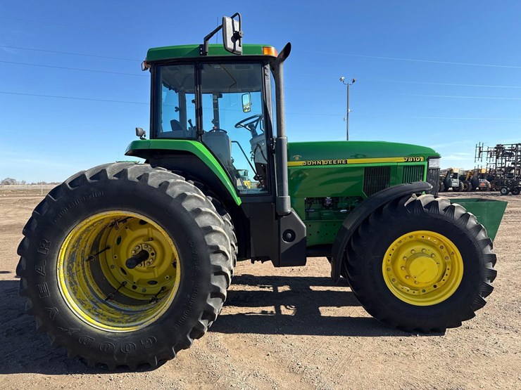 john-deere-7810-image-10