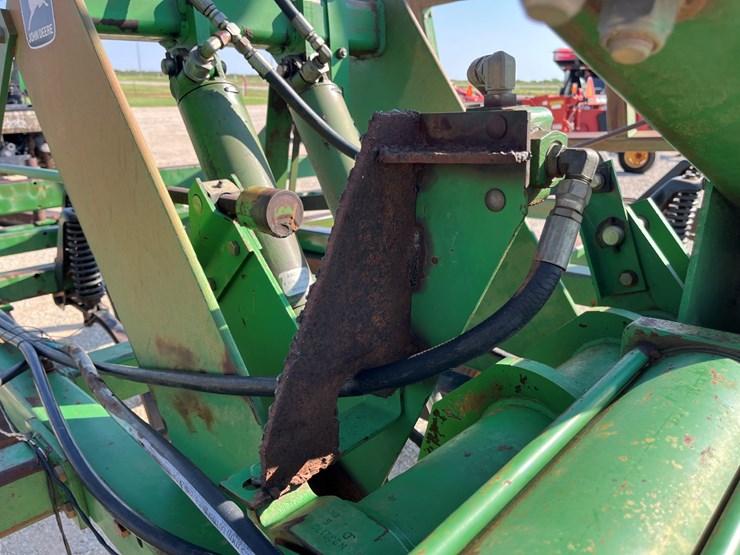 1997-john-deere-680-image-13