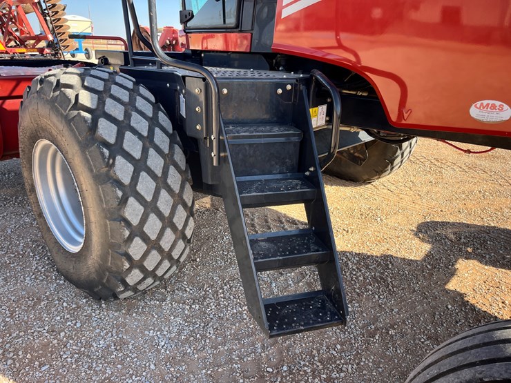 2020-case-ih-wd2104-image-24