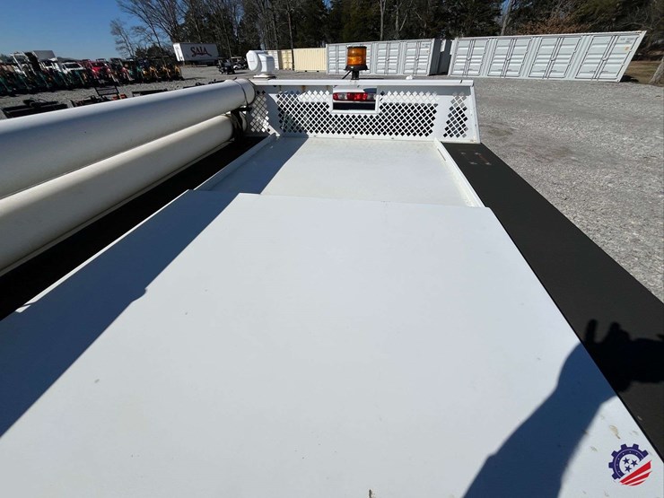 2010-chevrolet-silverado-s/a-service-truck-image-32