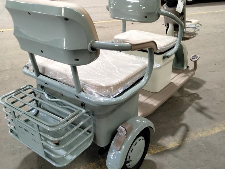 #16-•-mini-2-seater-electric-trike-golf-cart-(irgc40)-image-3