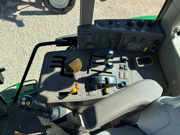 2018-john-deere-6155m-image-18