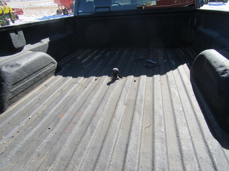 2004-chevrolet-2500-image-19