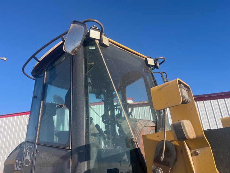 2009-deere-524k-image-22