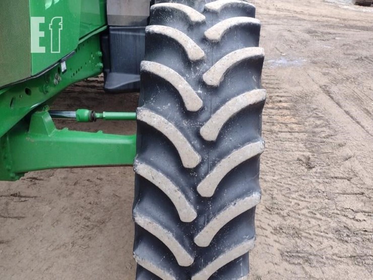 2014-john-deere-6140m-image-15