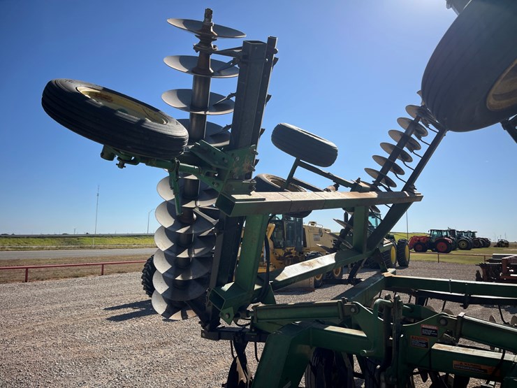 1996-john-deere-630-image-3