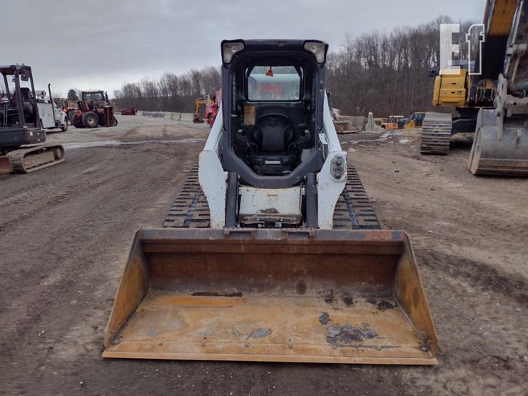 2017-bobcat-t740-image-2