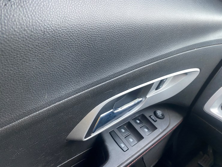 2012-chevrolet-equinox-image-73