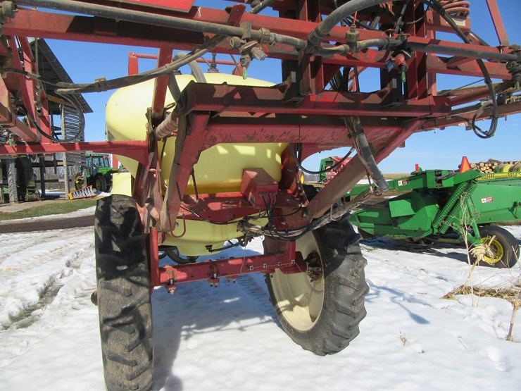 #8956-•-hardi-575-navigator-sprayer-image-13