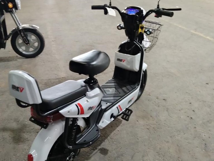 #20-•-electric-bike-(irev)---white-image-3