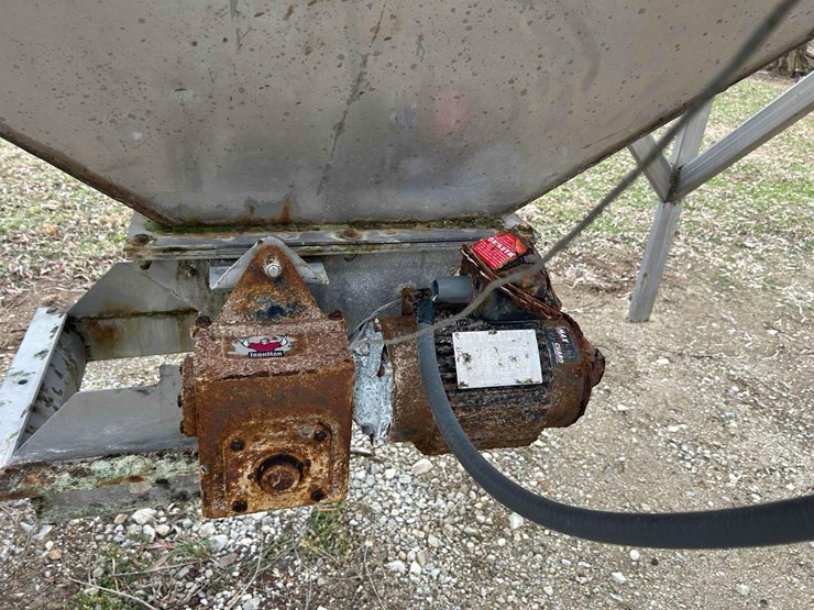 layco-stainless-steel-bin-hopper-#2-sells-offsite-image-3