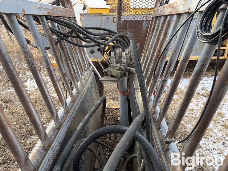 bowman-hydraulic-cattle-chute-image-13