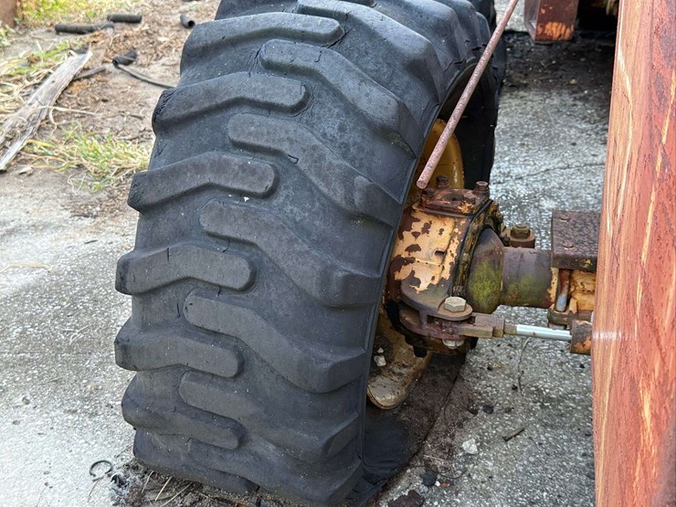 oliver-forklift-image-27