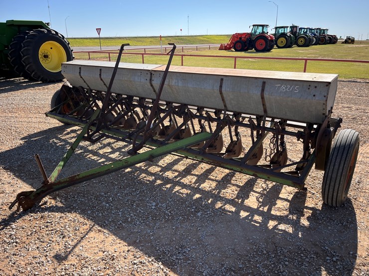 john-deere-b-image-1