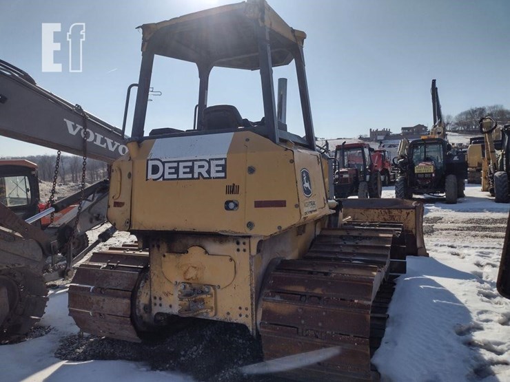 2007-deere-700j-lgp-image-6