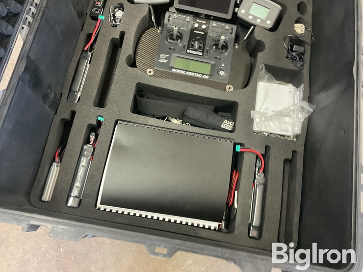 asctec-falcon-8-drone-(octohopter)-image-17