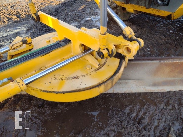 2004-volvo-g86-image-34