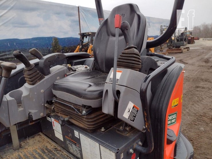 kubota-u35-4-image-13