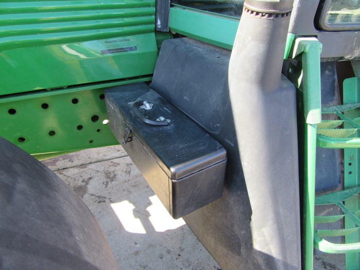 john-deere-7520-image-10
