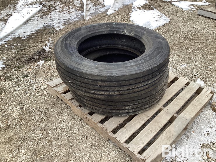 hankook-255/70r22.5-tires-image-3