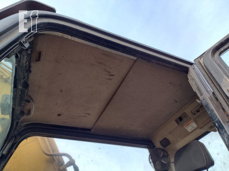 2004-caterpillar-315cl-image-14