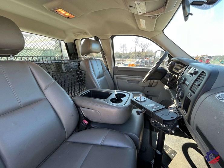 2010-chevrolet-silverado-s/a-service-truck-image-59