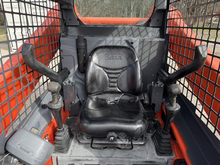 kubota-ssv75-image-12