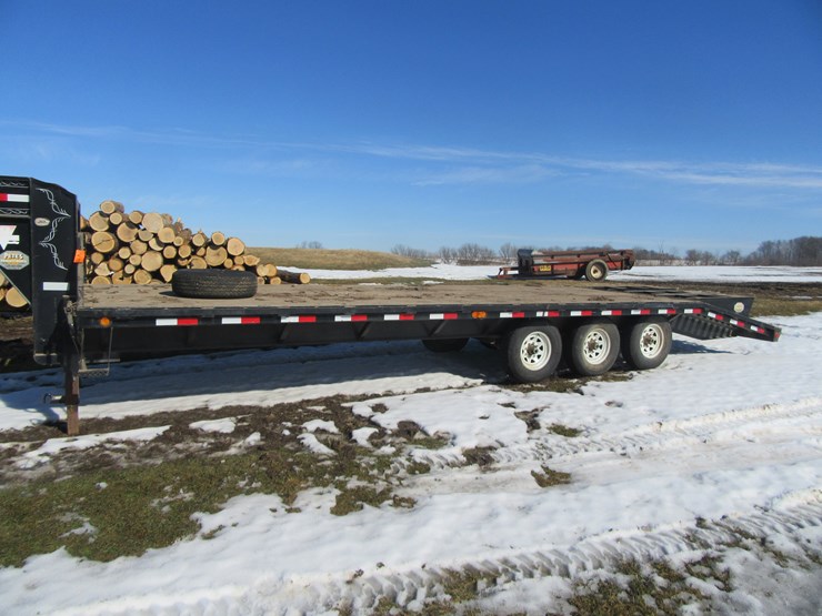 #8954-•-2006-pj-tri-axle-23'-trailer-(has-wi-title)-image-2