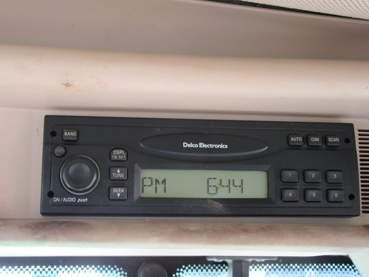 john-deere-7520-image-44