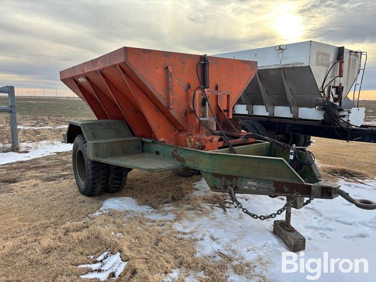 1983-utility-tool-&-body-/-shop-built-dry-box-spreader/sand-buggy-track-filler-image-3