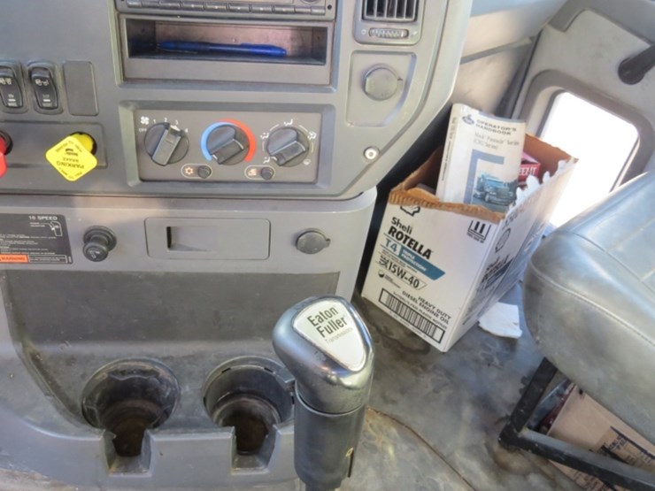 2013-mack-pinnacle-chu613-image-9