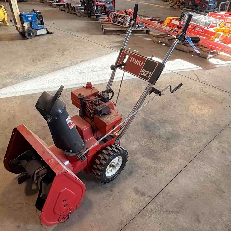 Toro 521 Snowblower