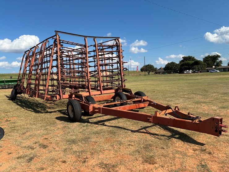 #t8081-•-mcfarlane-drag-harrow-image-2