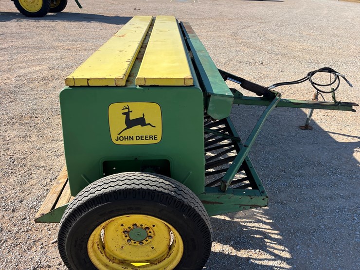 john-deere-8300-image-8