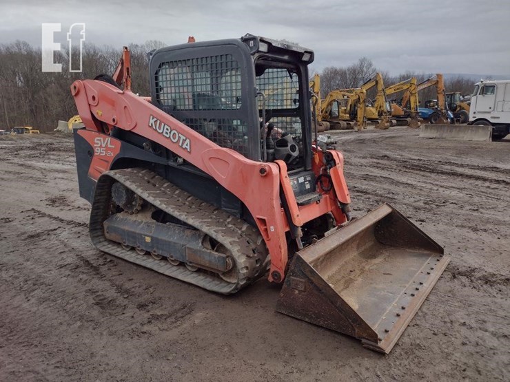 2019-kubota-svl95-2s-image-41