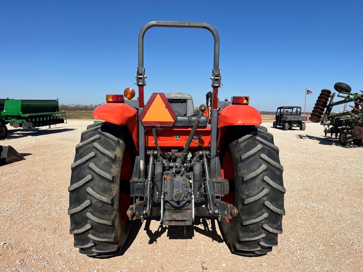 2017-kubota-m5091d-image-14