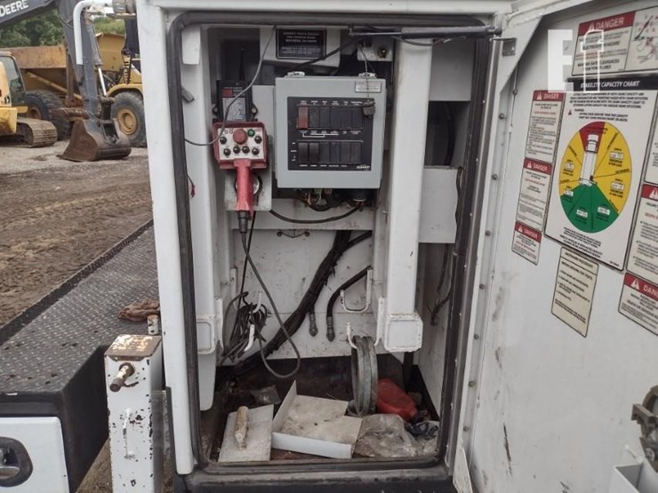 2012-ford-f550-image-30