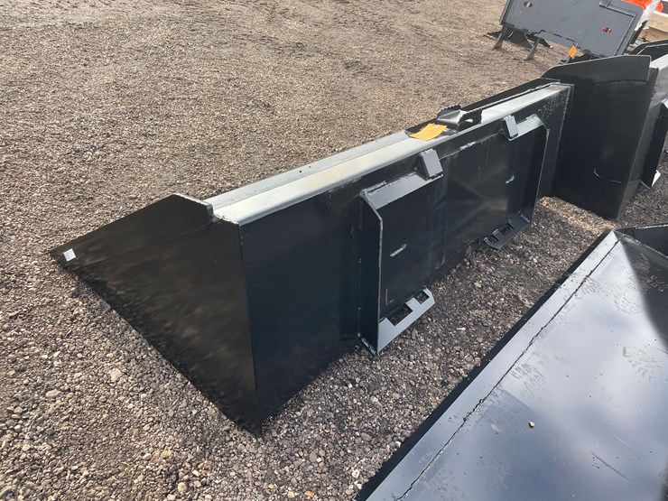 #2055-•-78"-bucket-with-single-blade-image-4