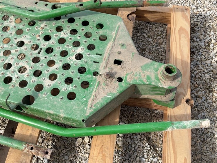 ladder-platform-for-jd-9550-combine-image-2